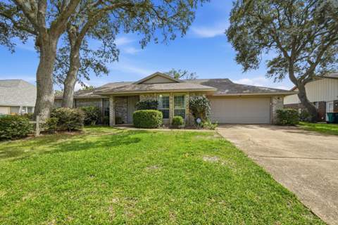85 Lake Lorraine Circle, Shalimar FL - photo 11 of 30