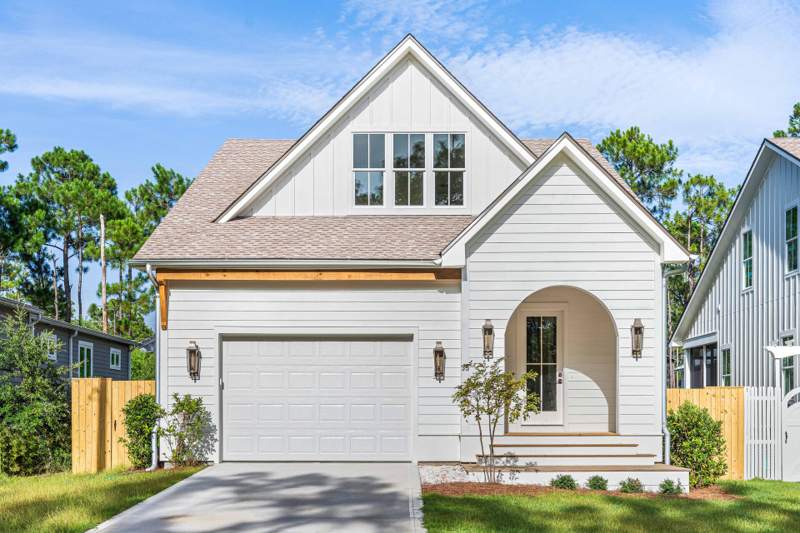 4 bedroom Detached Single Family at 35 K Street, Town Of Santa Rosa, Santa Rosa Beach — photo 2