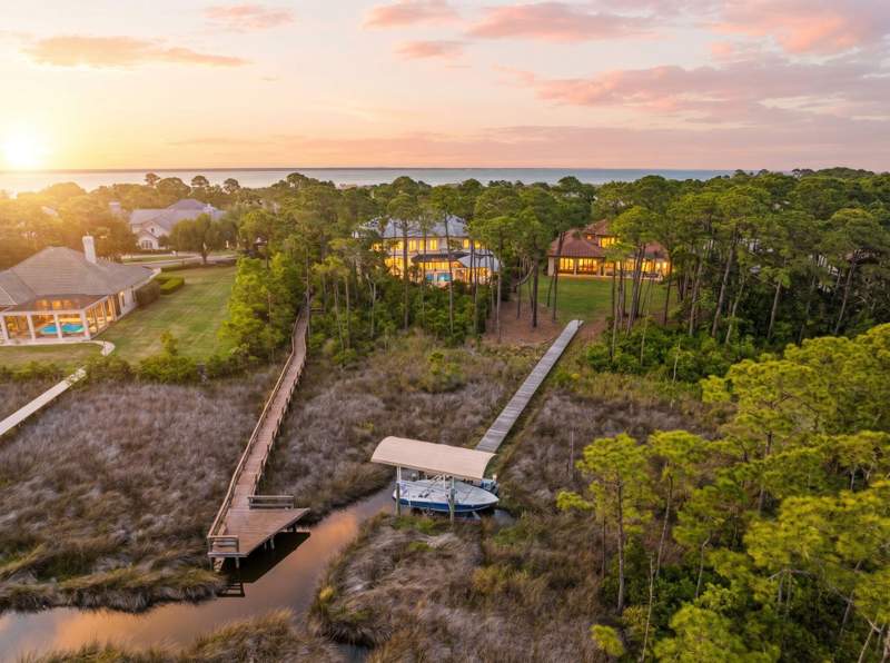 4 bedroom Detached Single Family at 434 Captains Circle, Regatta Bay Ph 1, Destin — photo 3