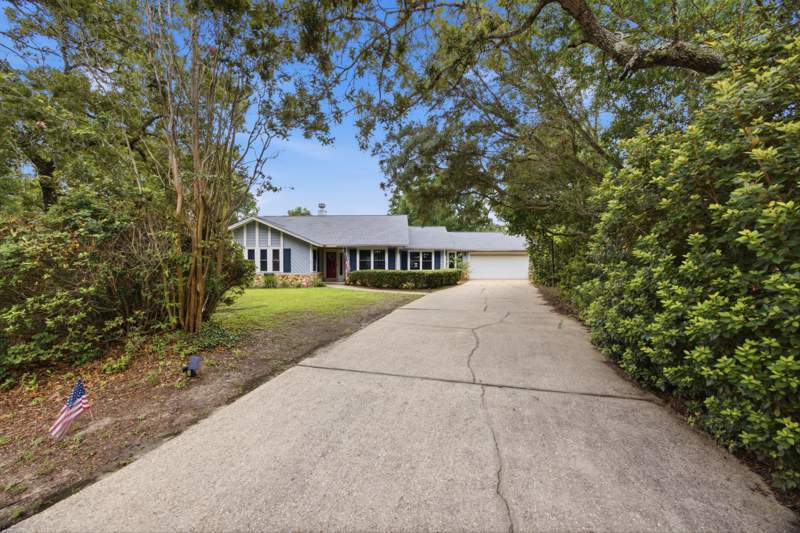 3 bedroom Detached Single Family at 406 Greenwood Way, Woodlands Ph 2, Niceville — photo 2