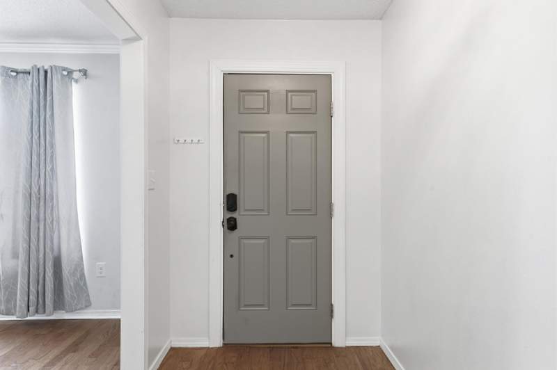4 bedroom Detached Single Family at 8 Poplar Avenue, Bayou Poquito, Shalimar — photo 4