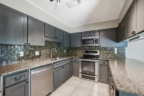 8 Poplar Avenue, Shalimar FL - photo 11 of 34