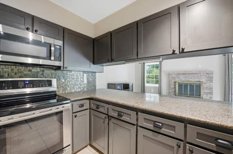 8 Poplar Avenue, Shalimar FL - photo 13 of 34