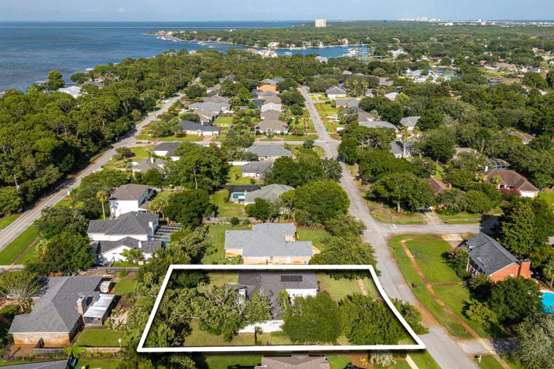 3 bedroom Detached Single Family at 4071 Burning Tree Drive, Windsor Forest, Destin — photo 4
