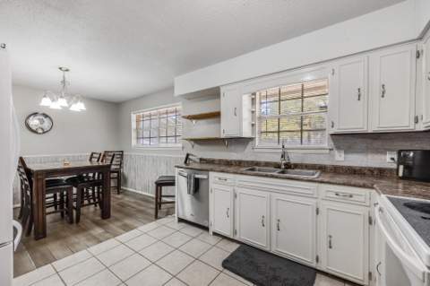 469 Stillwell Boulevard, Crestview FL - photo 13 of 32