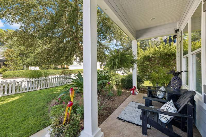 4 bedroom Detached Single Family at 201 Blakely Drew Boulevard, Paradise Cove, Point Washington — photo 4