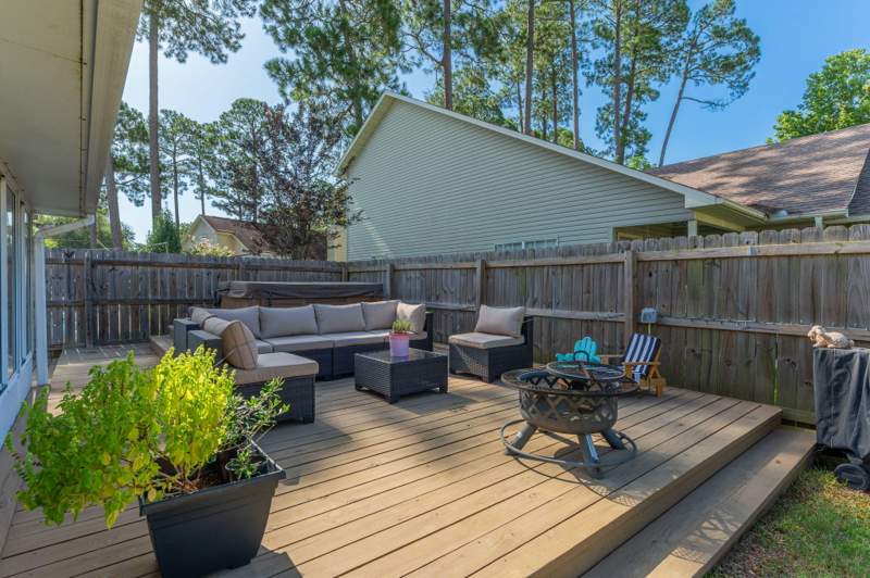 5 bedroom Detached Single Family at 422 Northampton Circle, Brittany Woods S/D, Fort Walton Beach — photo 4