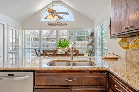 422 Northampton Circle, Fort Walton Beach FL - photo 15 of 42
