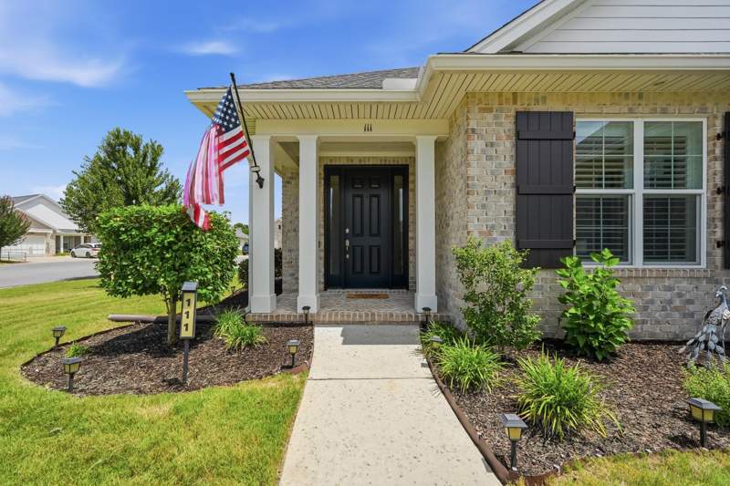 4 bedroom Detached Single Family at 111 Hornet Lane, Raiders Landing Ph 1, Valparaiso — photo 2
