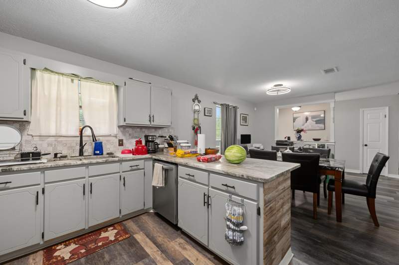 3 bedroom Detached Single Family at 2617 S St Highway 81 South, Metes & Bounds, Ponce De Leon — photo 5
