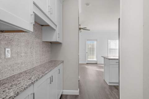 1816 Stable Lane #B9, Fort Walton Beach FL - photo 7 of 33