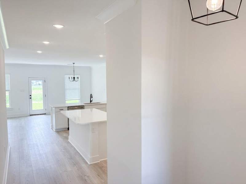 3 bedroom Detached Single Family at 5908 Luckenbach Lane, Houston Place, Crestview — photo 2
