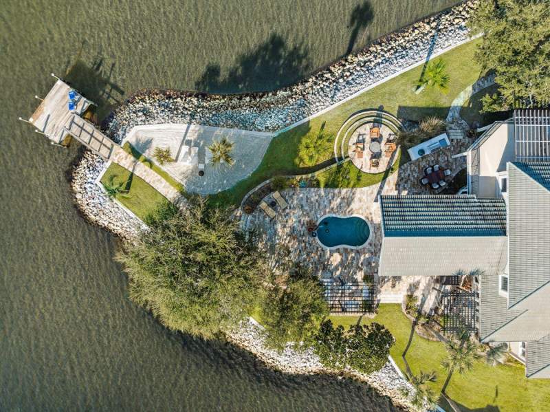 6 bedroom Detached Single Family at 221 Bay Circle Drive, Santa Rosa Beach Estates, Santa Rosa Beach — photo 3