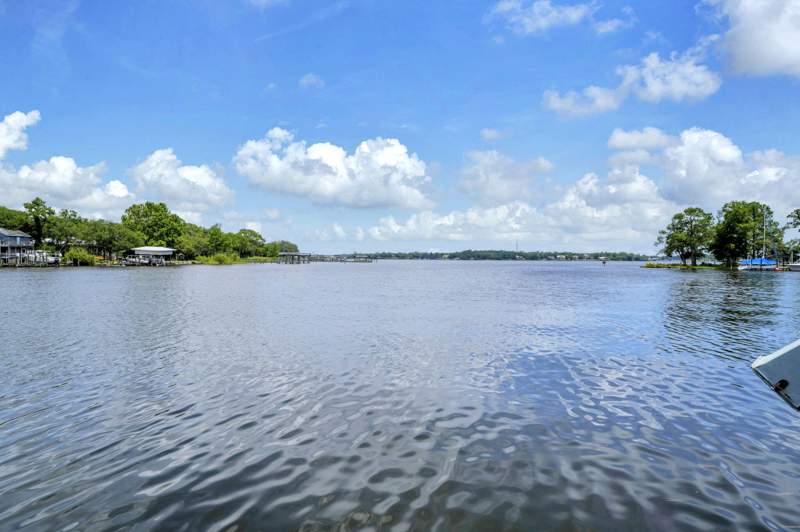 5 bedroom Detached Single Family at 317 Edrehi Drive, Rosemont S/D, Niceville — photo 2