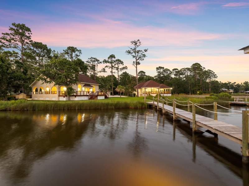 5 bedroom Detached Single Family at 104 George Ellis Point, Lagrange Bayou, Freeport — photo 4