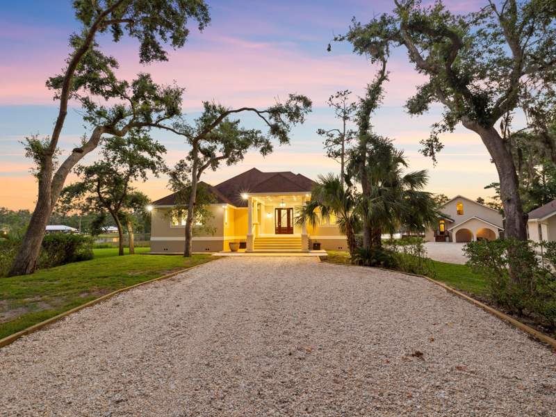 5 bedroom Detached Single Family at 104 George Ellis Point, Lagrange Bayou, Freeport — photo 5