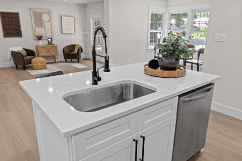 227 NE Staff Drive, Fort Walton Beach FL - photo 10 of 39