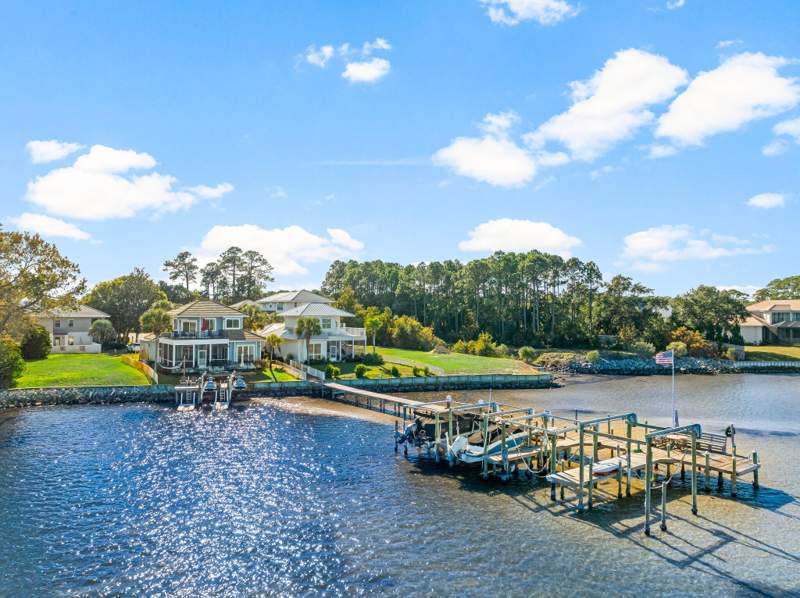 3 bedroom Detached Single Family at 38 Garden Bay Court, Bayshore Gardens, Miramar Beach — photo 3