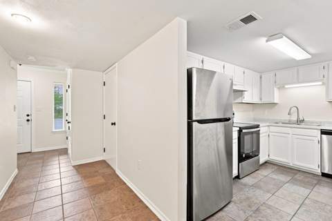 1855 Whispering Oaks Lane, Fort Walton Beach FL - photo 10 of 22