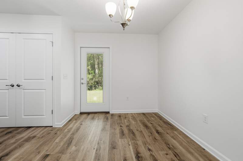 2 bedroom Detached Single Family at 8093 Third Street, Fairview L H, Laurel Hill — photo 5