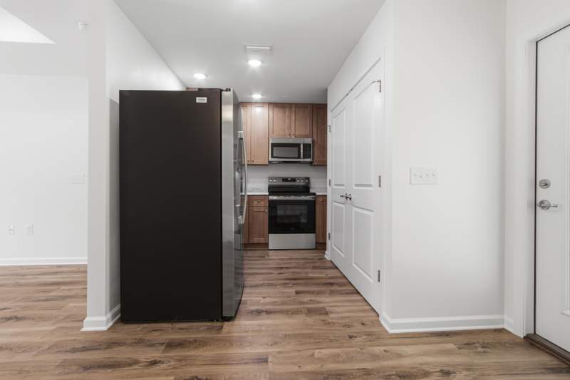 2 bedroom Detached Single Family at 8093 Third Street, Fairview L H, Laurel Hill — photo 4