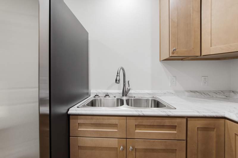 2 bedroom Detached Single Family at 8093 Third Street, Fairview L H, Laurel Hill — photo 3