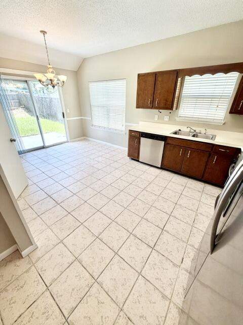1195 Saddle Creek Drive, Fort Walton Beach FL - photo 6 of 39
