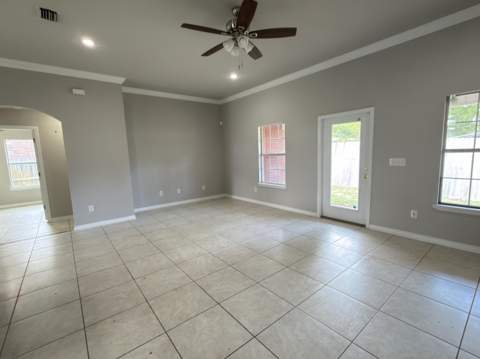 314 Friar Tuck Road, Mary Esther FL - photo 7 of 28