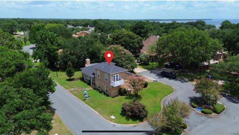 895 Shalimar Court, Shalimar FL - photo 9 of 46