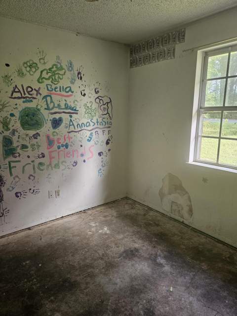 2942 NE 2Nd Avenue, Crestview FL - photo 13 of 26