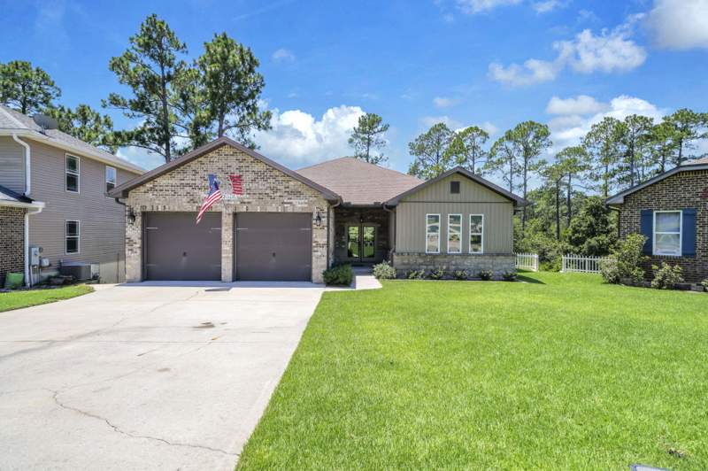 5 bedroom Detached Single Family at 233 Gracie Lane, Woodridge Ph 3, Niceville — photo 2