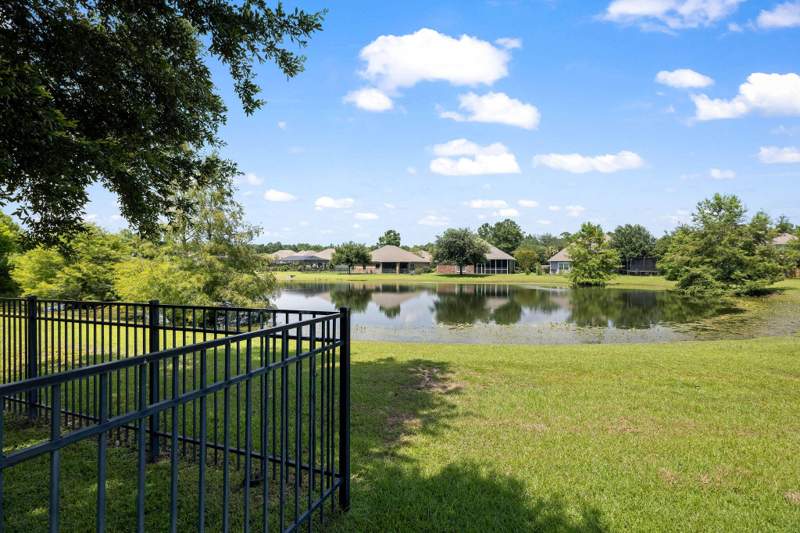 5 bedroom Detached Single Family at 481 Windchime Way, Hammock Bay, Freeport — photo 4