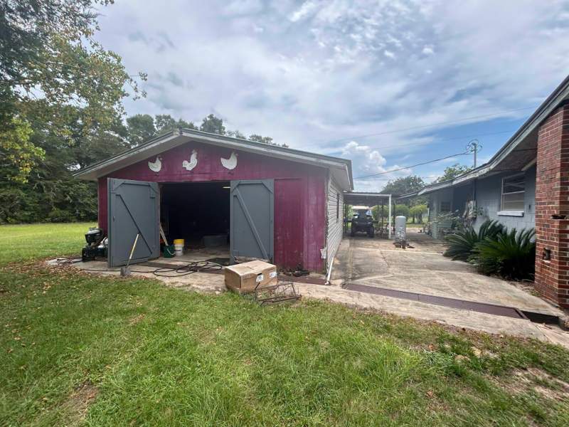 4 bedroom Detached Single Family at 245 S Tram Road, Ponce De Leon, Ponce De Leon — photo 4