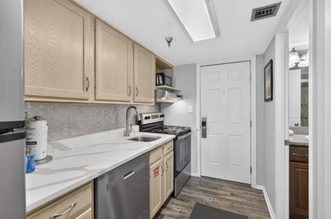 790 Santa Rosa Boulevard #405, Fort Walton Beach FL - photo 6 of 38