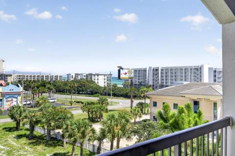732 Scenic Gulf Drive #Unit A402, Miramar Beach FL - photo 17 of 60