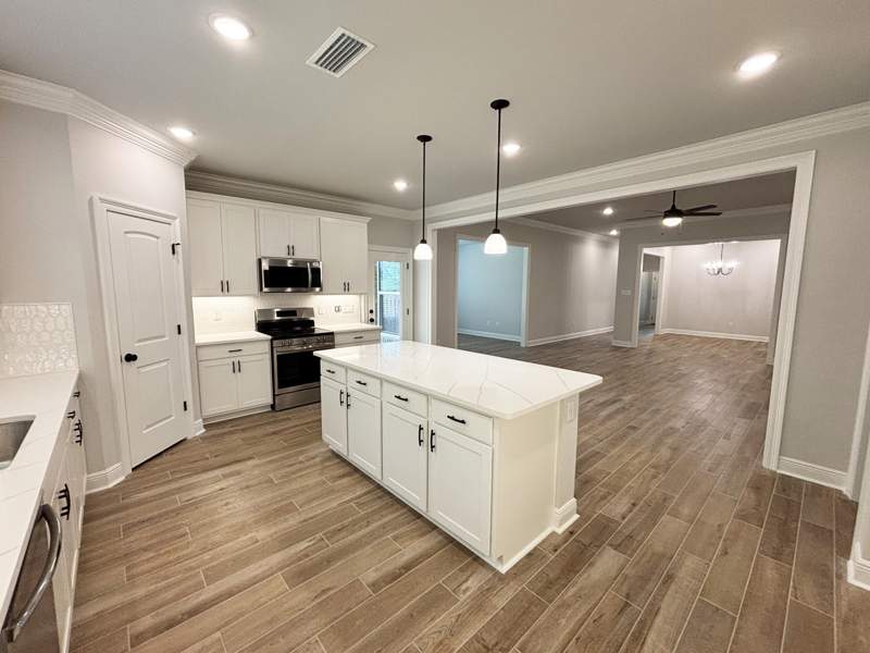 5 bedroom Detached Single Family at 234 E Tweet Street, Hammock Bay - Bird Song, Freeport — photo 5