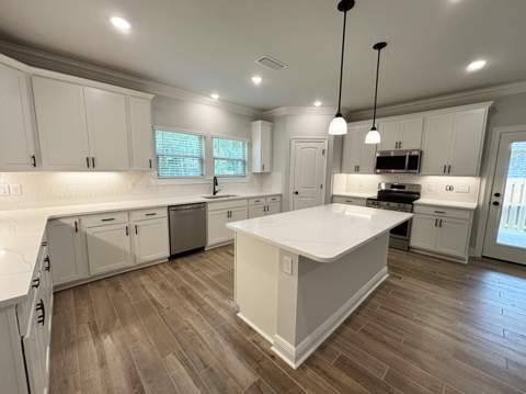 234 E Tweet Street, Freeport FL - photo 8 of 32