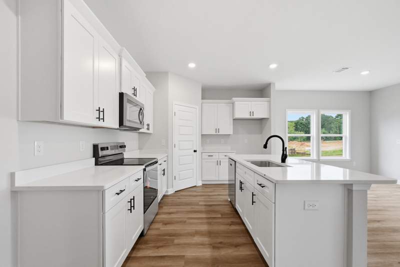 4 bedroom Detached Single Family at 2825 Blackbird Court, Barton's Bend, Crestview — photo 5