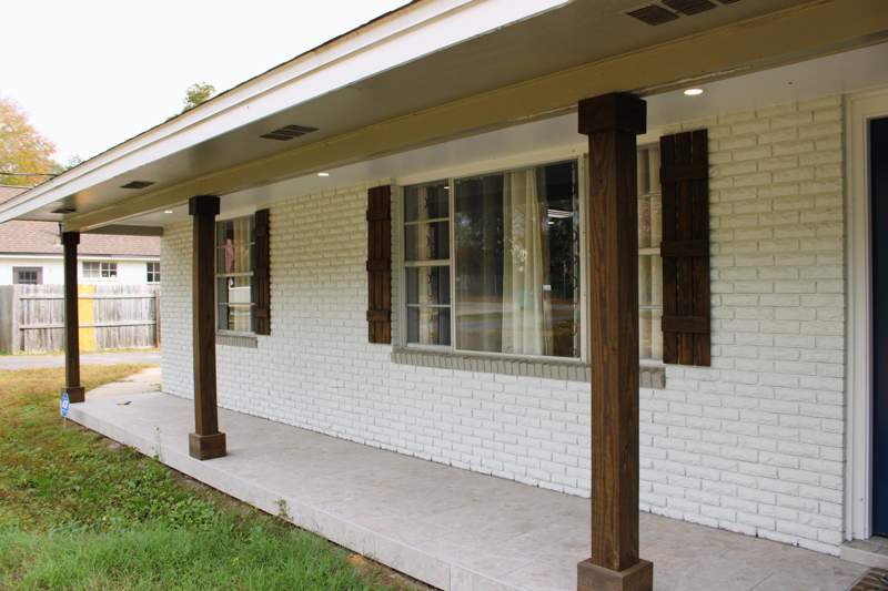 3 bedroom Detached Single Family at 7 Holly Avenue, Bayou Poquito, Shalimar — photo 4
