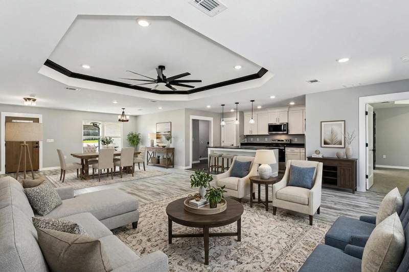 4 bedroom Detached Single Family at 249 Paradise Palm Circle, Liberty Oaks S/D, Crestview — photo 2