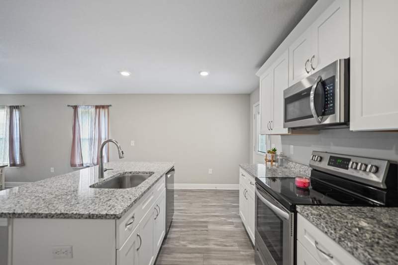 3 bedroom Detached Single Family at 3152 Maple Street, Garden City, Crestview — photo 5