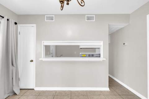408 NW Marshall Court #2, Fort Walton Beach FL - photo 6 of 22