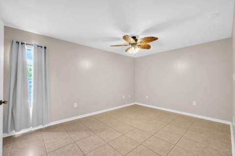 408 NW Marshall Court #2, Fort Walton Beach FL - photo 11 of 22