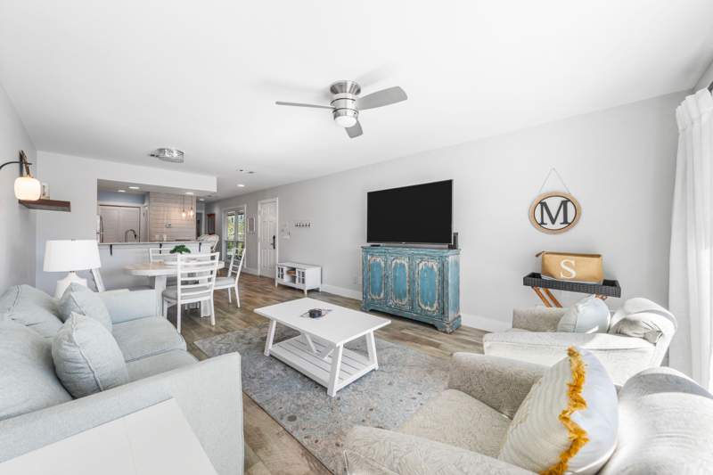 1 bedroom Condominium at 911 Harbour Point Lane #911, Harbour Point Condo, Miramar Beach — photo 2