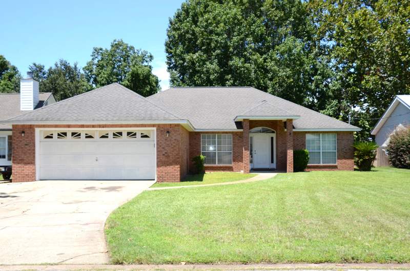 3 bedroom Detached Single Family at 1193 Bay Court, Bayview Manor 1st Addn, Destin — photo 2