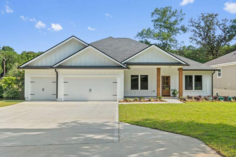 5 bedroom Detached Single Family at 1720 25Th Street, Rosemont S/D, Niceville — photo 5