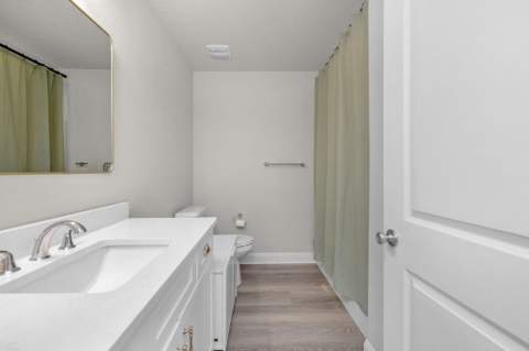 606 Cypress Street, Mary Esther FL - photo 9 of 43