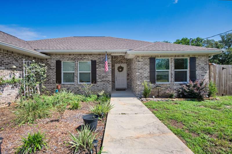 4 bedroom Detached Single Family at 606 Cypress Street, Wynnehaven Beach Estates, Mary Esther — photo 4