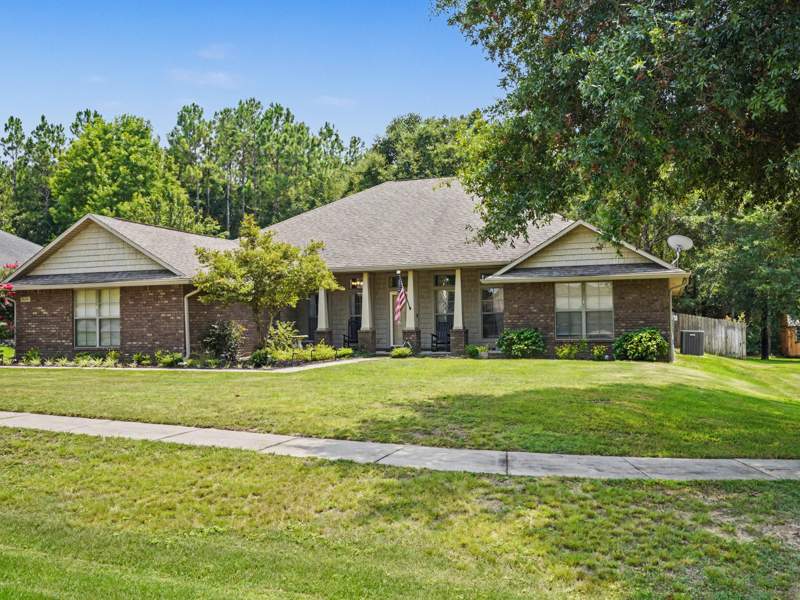 4 bedroom Detached Single Family at 2606 Butterfly Alley, Silverwood, Crestview — photo 5