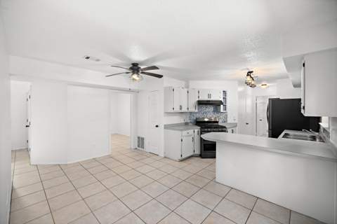 820 Sparkleberry Cove, Niceville FL - photo 19 of 65